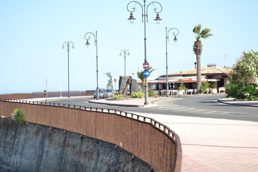 Hotel Porto Azzurro Giardini Naxos Exterior photo